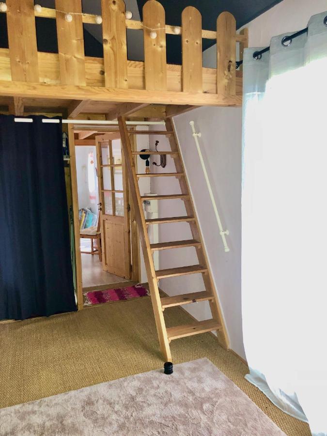 La Cabane Des Coteaux Gan 外观 照片